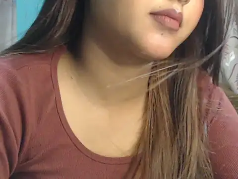 Snapshot of NancyRuvi chatting on 10.30.25 NancyRuvi online show from 10.30.25