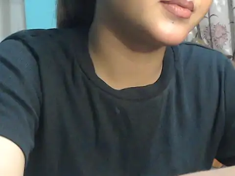 Snapshot of NancyRuvi chatting on 11.01.25 NancyRuvi online show from 11.01.25