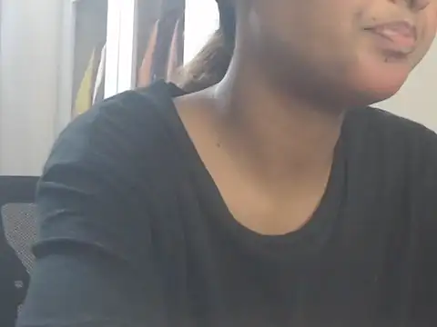 Snapshot of NancyRuvi chatting on 06.14.26 NancyRuvi online show from 06.14.26