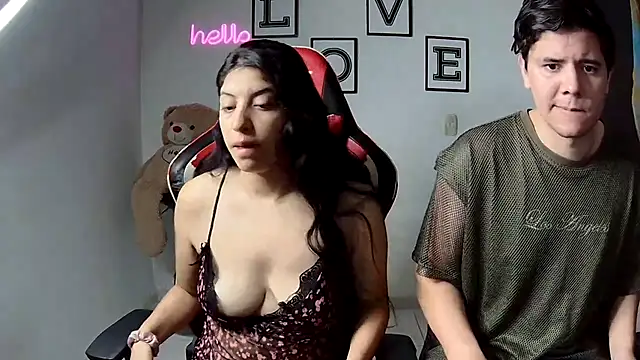 Snapshot of kim_sex_hot chatting on 10.17.25 kim sex hot online show from 10.17.25