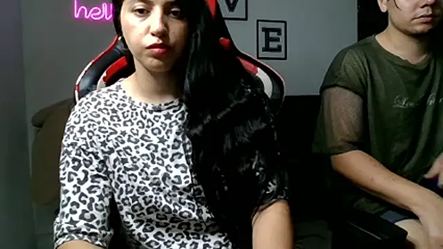 Snapshot of kim_sex_hot chatting on 10.23.25 kim sex hot online show from 10.23.25