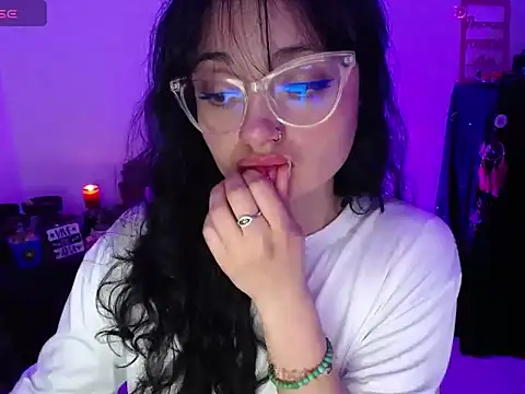 Alexa-Sweet69 online show from 12.12.24