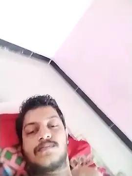 Snapshot of dzboy1994 chatting on 11.15.25 dzboy1994 online show from 11.15.25