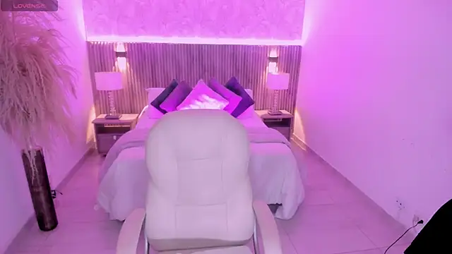 emmy walker online show from 09.24.25