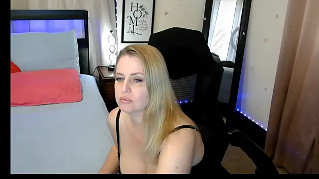 HollieBim online show from 03.21.25