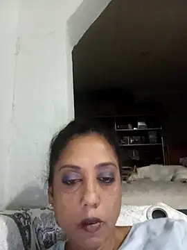 Snapshot of Mahi4luv chatting on 02.19.26 Mahi4luv online show from 02.19.26