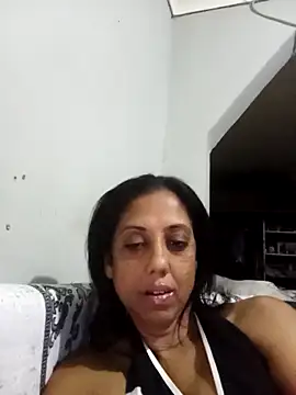 Snapshot of Mahi4luv chatting on 04.18.26 Mahi4luv online show from 04.18.26