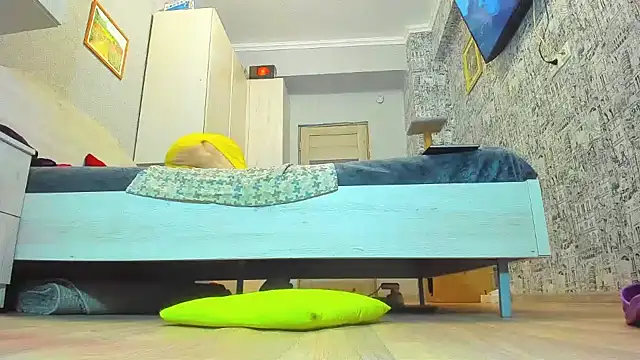 DUSSY PUSSY online show from 12.24.24