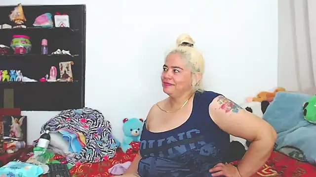 estrellita fugaz16x online show from 01.09.25