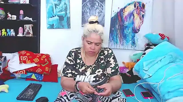 estrellita fugaz16x online show from 01.21.25