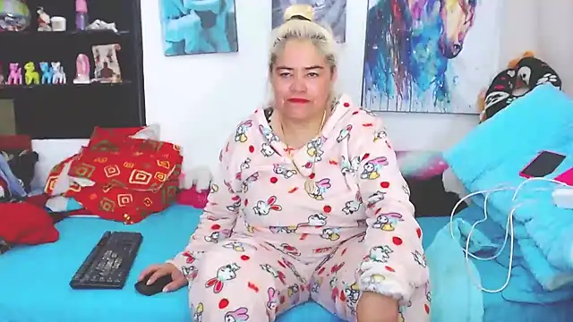 estrellita fugaz16x online show from 01.24.25