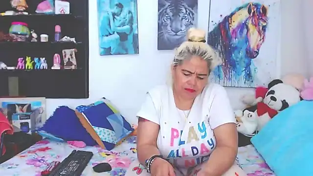 estrellita fugaz16x online show from 02.09.25