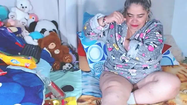 estrellita fugaz16x online show from 09.30.25