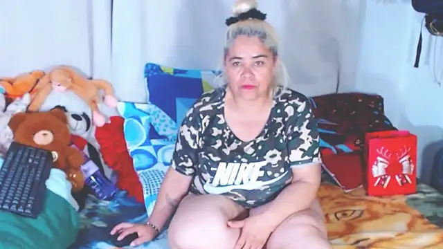 estrellita fugaz16x online show from 12.16.25