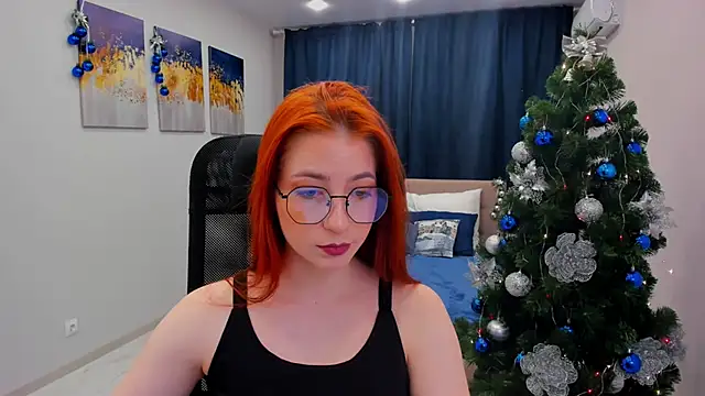 Snapshot of _FireInMySoul_ chatting on 12.18.24 FireInMySoul online show from 12.18.24