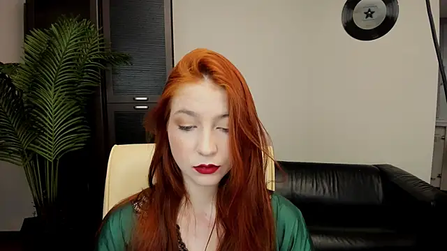Snapshot of _FireInMySoul_ chatting on 02.21.25 FireInMySoul online show from 02.21.25