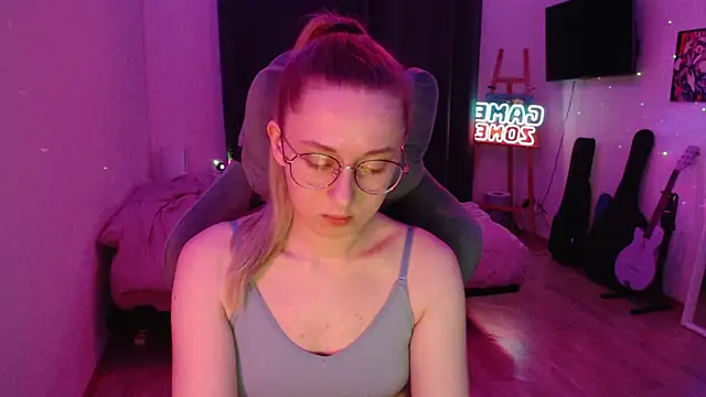 AnabelFrel online show from 02.13.25