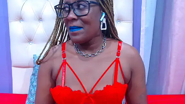 SLUTYLISA online show from 11.04.25