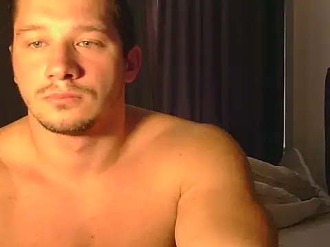 Snapshot of LionEdwin chatting on 10.18.25 LionEdwin online show from 10.18.25