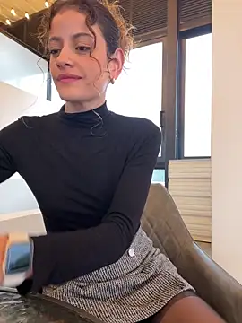 alana15 online show from 10.11.25