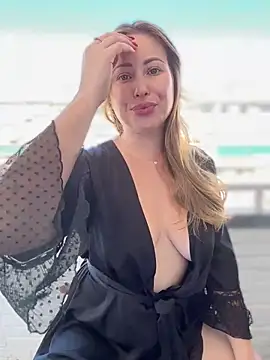 AlisaWhite online show from 10.07.25