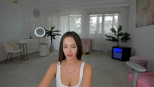 Snapshot of TiffanyHouston_ chatting on 12.22.24 TiffanyHouston online show from 12.22.24