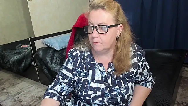 Frau Marta online show from 04.24.26