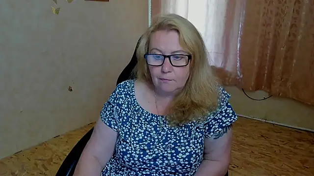 Snapshot of Frau_Marta chatting on 07.05.26 Frau Marta online show from 07.05.26