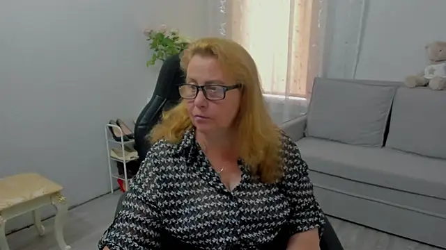 Snapshot of Frau_Marta chatting on 07.11.26 Frau Marta online show from 07.11.26