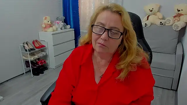 Snapshot of Frau_Marta chatting on 07.21.26 Frau Marta online show from 07.21.26