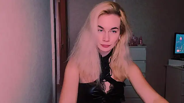 xxxcharismaaa online show from 11.05.25