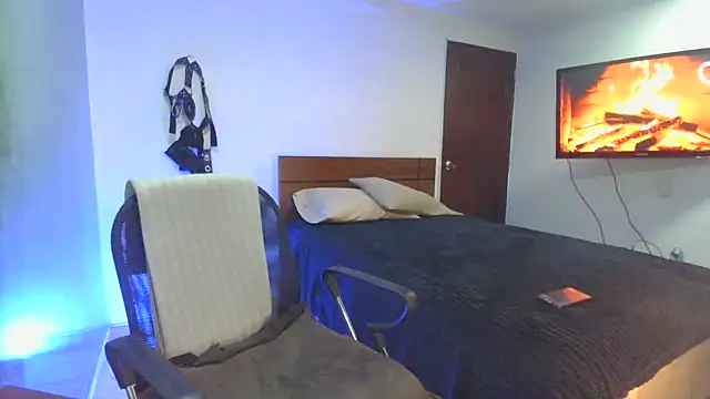 Snapshot of pinedasex777 chatting on 11.18.25 pinedasex777 online show from 11.18.25