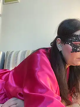 Snapshot of HotMilfMargo chatting on 02.24.25 HotMilfMargo online show from 02.24.25