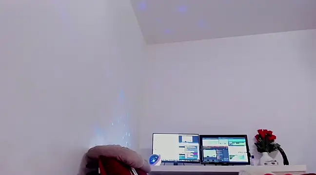 aryahunt1 online show from 12.07.24