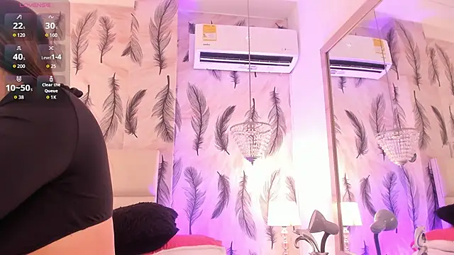 Snapshot of Vivi_prinncess chatting on 10.08.25 Vivi prinncess online show from 10.08.25