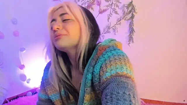 Sammysammy  online show from 12.24.24