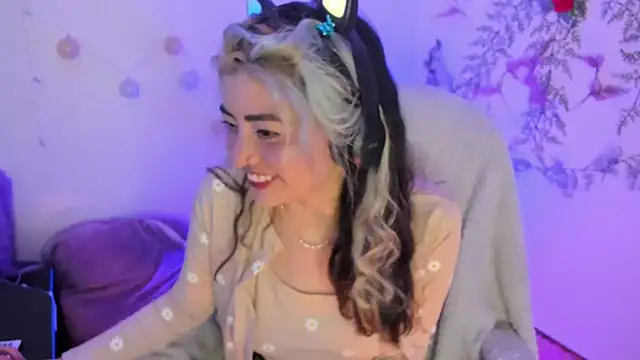 Sammysammy  online show from 03.19.25