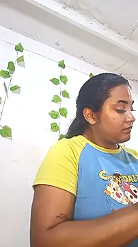 Snapshot of shayna_all chatting on 11.07.25 shayna all online show from 11.07.25