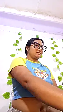 Snapshot of shayna_all chatting on 12.01.25 shayna all online show from 12.01.25