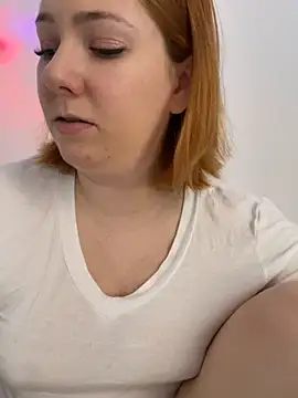 Snapshot of Patriciamoura69 chatting on 09.30.25 Patriciamoura69 online show from 09.30.25