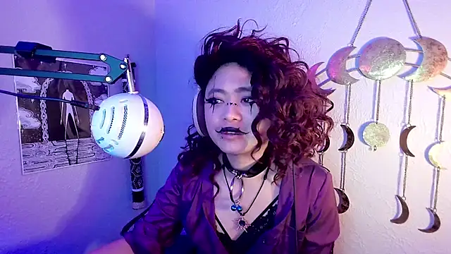 Snapshot of Azazelgains chatting on 03.16.25 Azazelgains online show from 03.16.25
