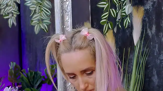 IsabelleEthan online show from 02.11.25