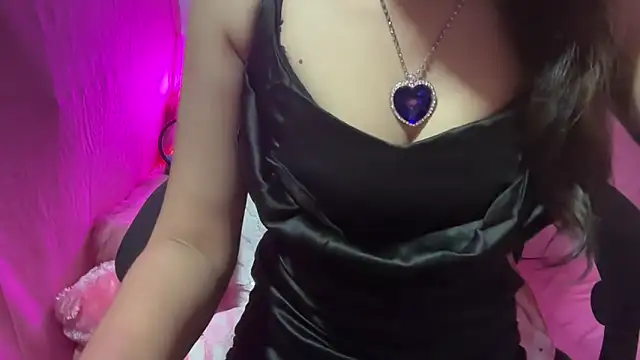 Queen Angelena online show from 02.01.25