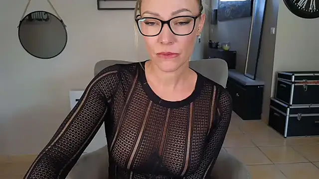 Sacha-xx online show from 09.26.25