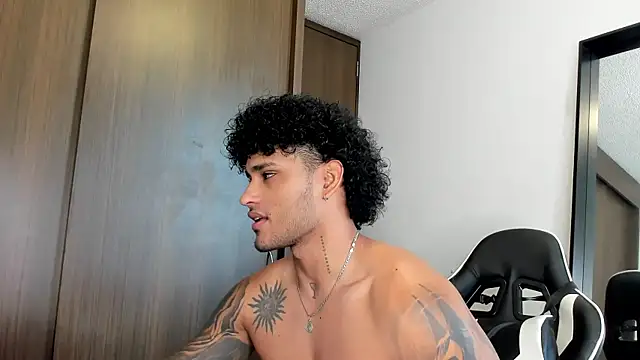 Alessandro Vanni online show from 01.10.25