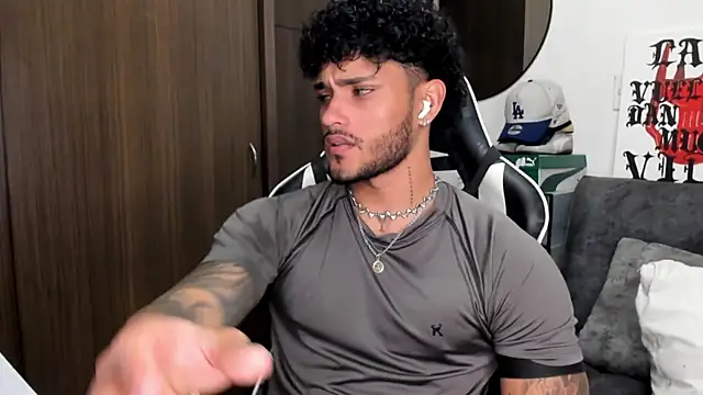 Alessandro Vanni online show from 09.09.25