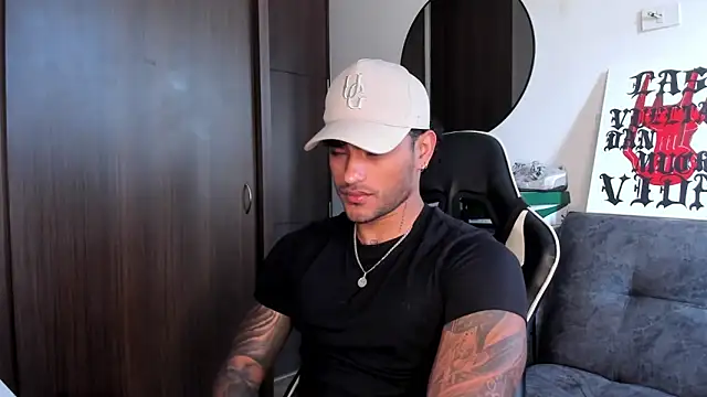 Alessandro Vanni online show from 09.26.25