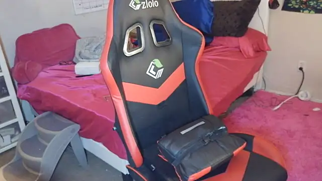 sugahfreeee online show from 12.18.25