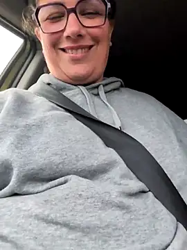 Snapshot of Canadian_BBW chatting on 10.11.25 Canadian BBW online show from 10.11.25