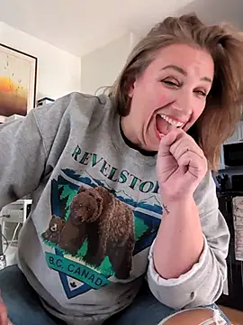 Snapshot of Canadian_BBW chatting on 10.15.25 Canadian BBW online show from 10.15.25